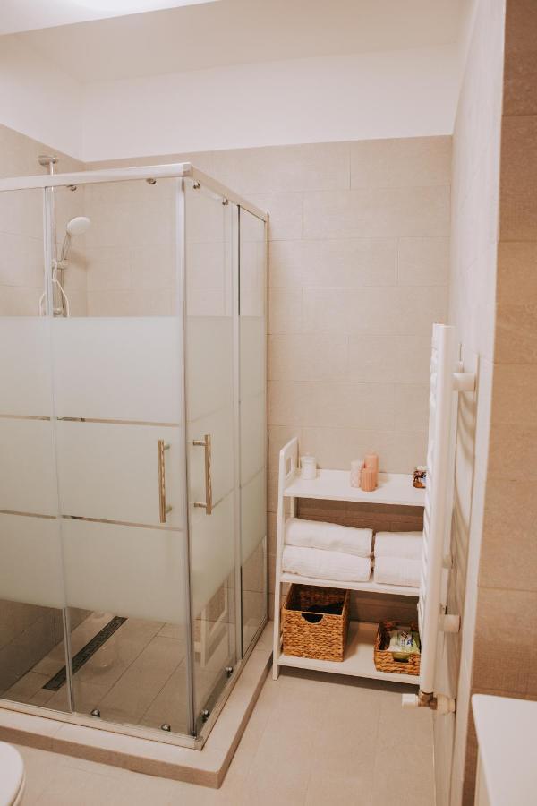 Sea 59 Apartment Mamaia Luaran gambar